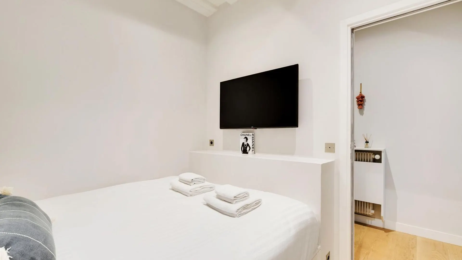 Pick A Flat'S Apartment In Palais Royal - Rue De Richelieu Paris